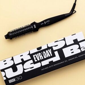BRUSH 30 Hair Styling Brush